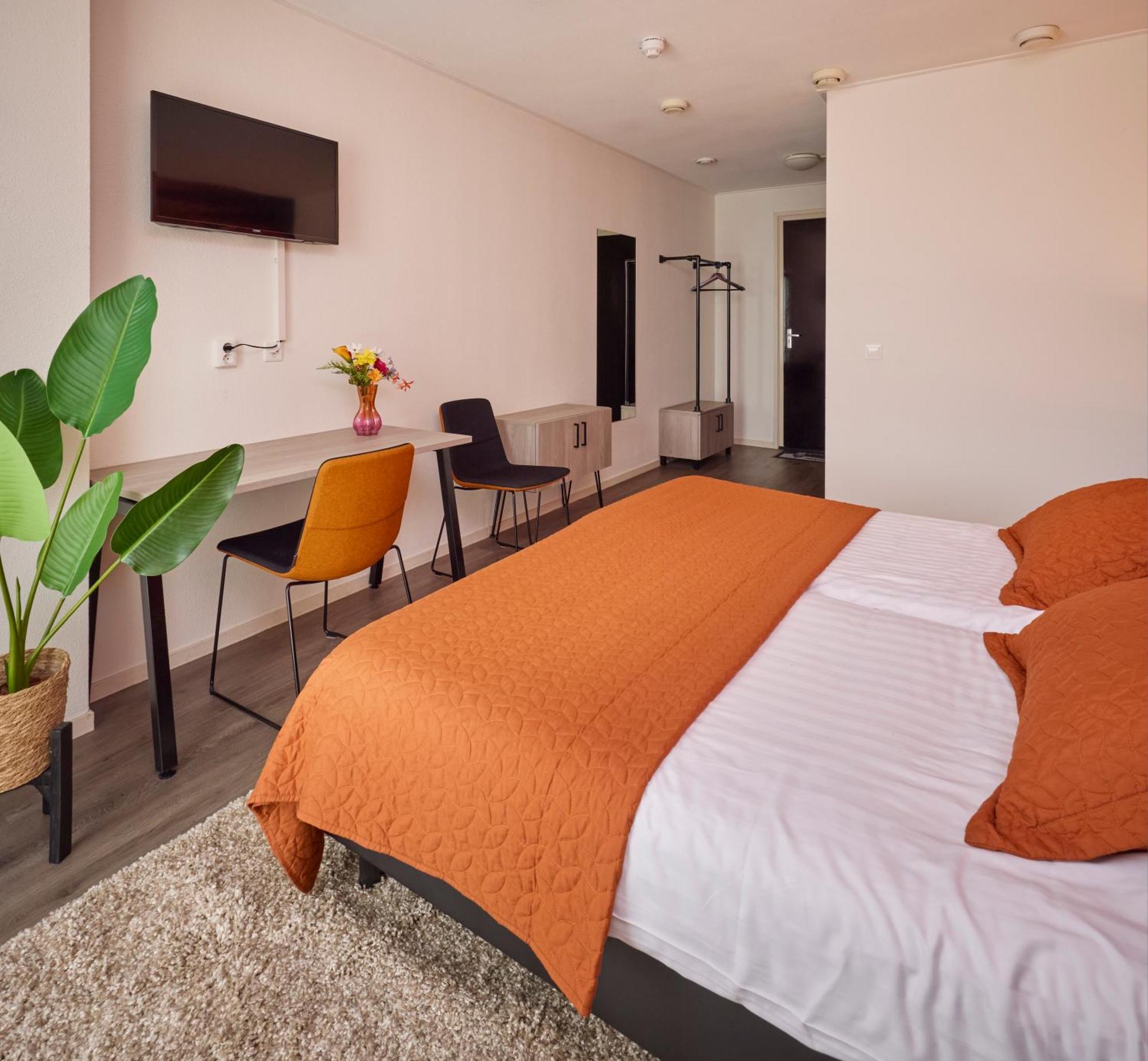Hotel 'T Gemeentehuis Bedum Экстерьер фото